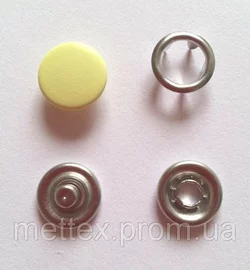 Кнопка 9,5 мм матовая № 109 - светло-желтая